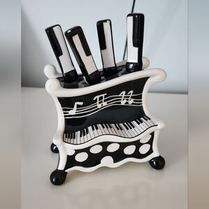 Black and White Piano Utensil Holder